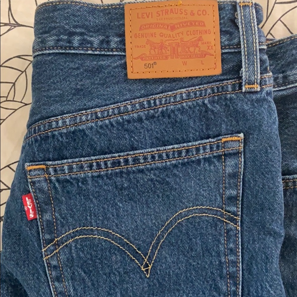 LEVIS 501 button fly high waist shorts